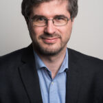 Vigor Sereda of Wavecrest Growth Partners is a contact of XPX